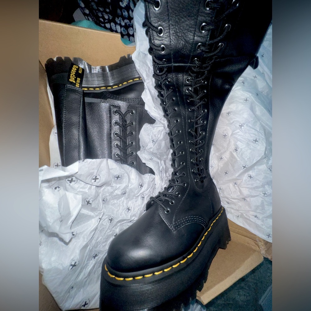 US Size 7 Azreya Dr. Marten Over the Knee Platform Boots